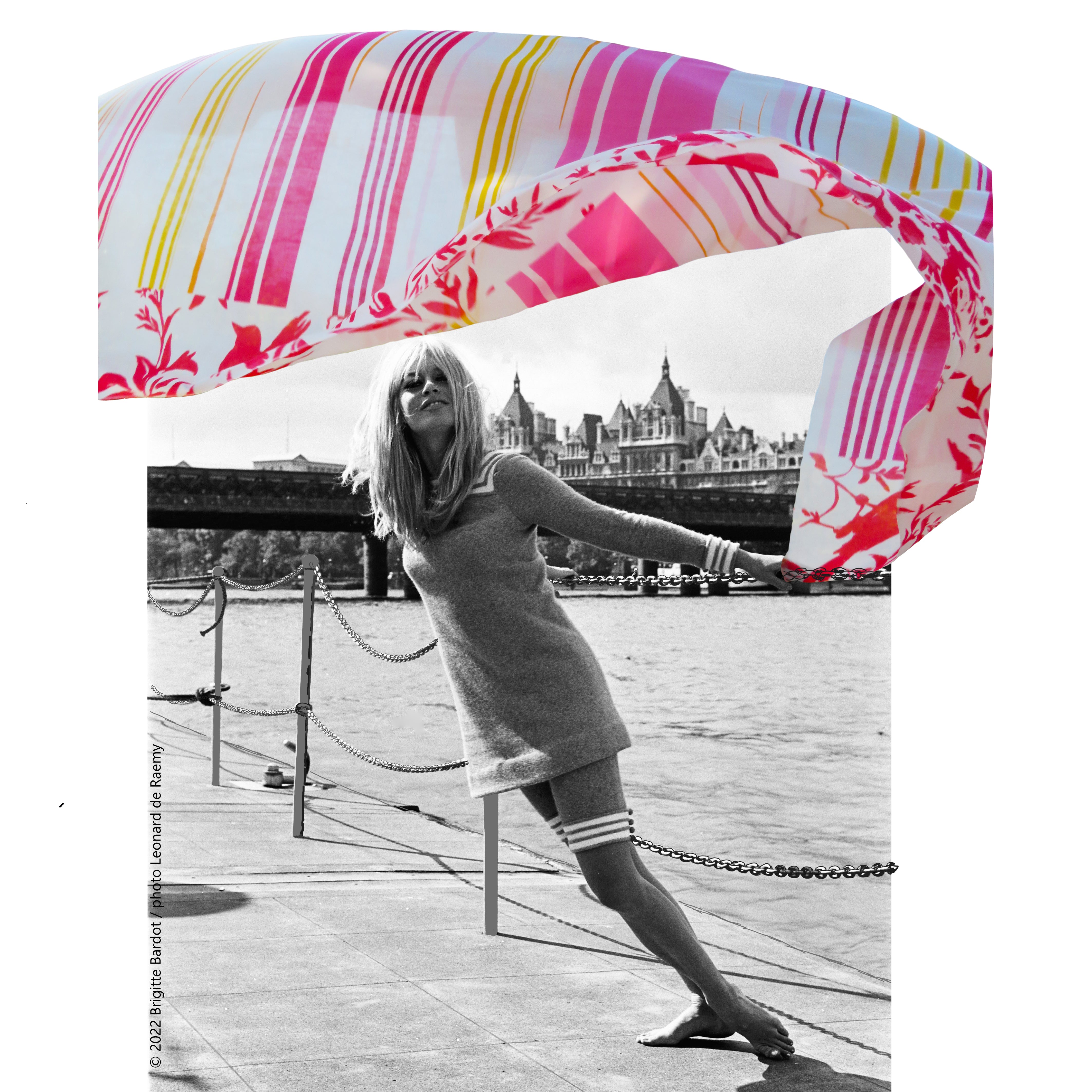 "Ramatuelle" pink/red - Cotton pareo - Brigitte Bardot capsule collection 